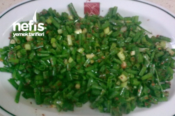 Taze Soğan Salatası / Yeşil Soğan Salatası