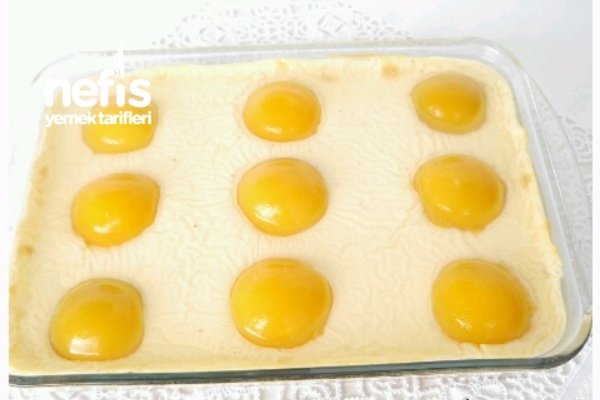 Yumurta Görünümlü Şeftali Pastası