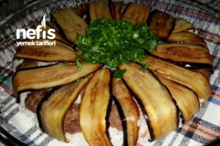 Patlıcanlı Köfteli Pilav Tarifi