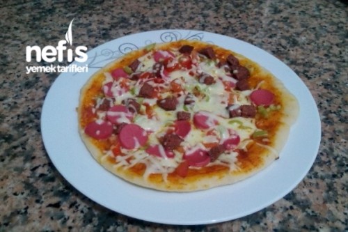 Tavada Mayalı Pizza Lahmacun ( Çok Pratik Ve Lezzetli) Tarifi