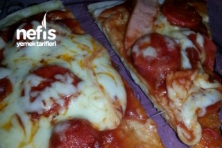 Lavaş Pizza (3 dk'da ) Tarifi