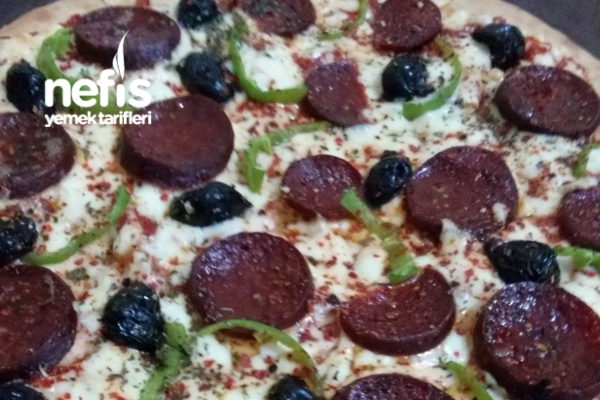Evde Kolay Pizza Yapımı Nefis Yemek Tarifleri 722912