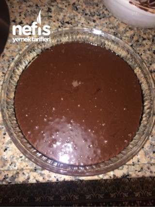 Çikolata Soslu Browni Kek