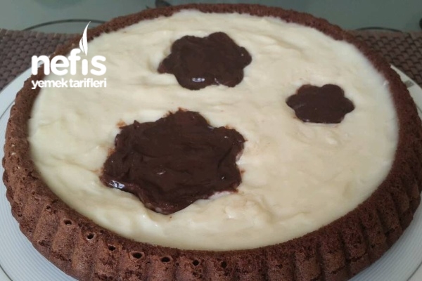 Tart Kalıbında Çiçekli Pastam Nefis Yemek Tarifleri