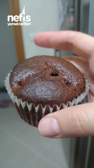 Çikolatalı Meyveli Muffin