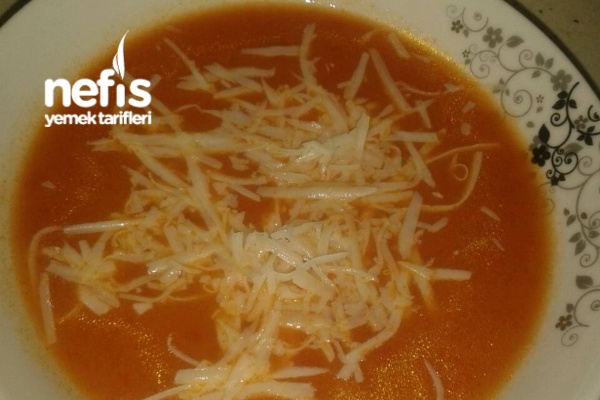 Ev Yapımı Kaşarlı Domates Çorbası Nefis Yemek Tarifleri