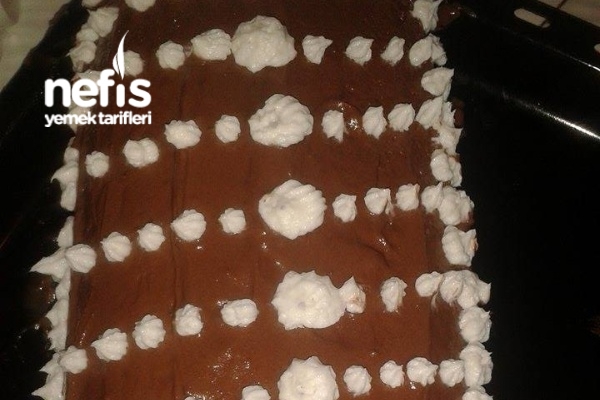 Krema Dolgulu Pasta Nefis Yemek Tarifleri 791124