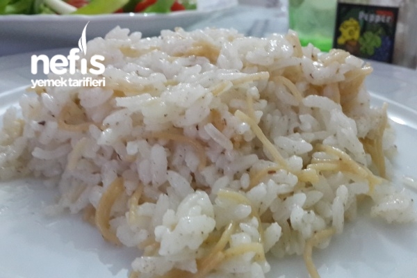 Et Suyuyla Şehriyeli Pirinç Pilavı
