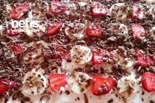 Meyveli Pandispanya Pasta Nefis Yemek Tarifleri