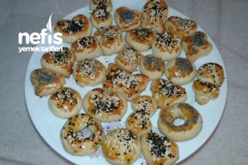 Tuzlu Kuru Pasta Yapımı Nefis Yemek Tarifleri