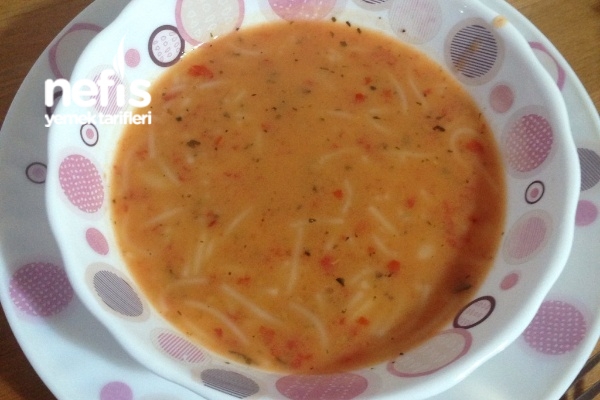 Yoğurtlu Domates Çorbası Tarifi - Nefis Yemek Tarifleri