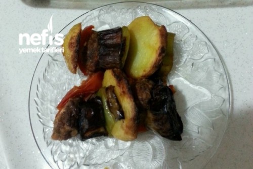 Fırında Köfteli Patlıcan Kebabı Tarifi