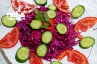 Turşu Tadında Kırmızı Lahana Salatası Tarifi