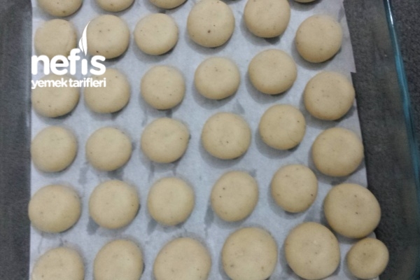 Ağızda Dağılan Kurabiye (İki Renkli) Nefis Yemek Tarifleri