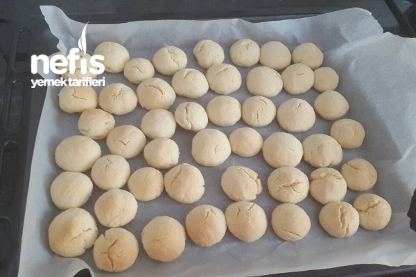 Ağızda Dağılan Nişastalı Kurabiye Nefis Yemek Tarifleri 871599