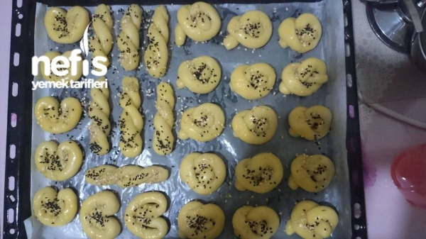 Nişastalı Tuzlu Kurabiye Nefis Yemek Tarifleri 861727