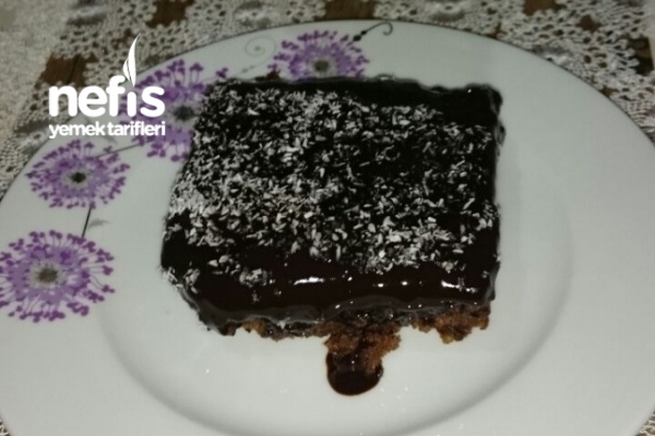 Bol Çikolata Soslu Brownie Nefis Yemek Tarifleri