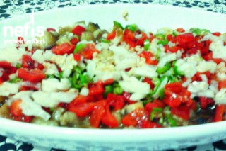 Közlenmiş Patlıcan Ve Biberli Salata Tarifi