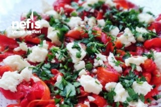 Közlenmiş Biber Salatası – 86 Kkal/100g Tarifi