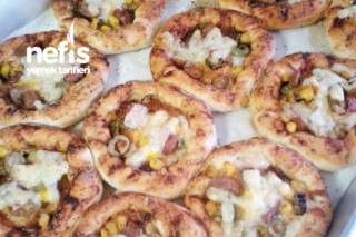 Haşhaşlı Mini Pizzalar Tarifi