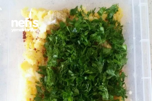 Yogurtlu Yeşillikli Patates Salatasi