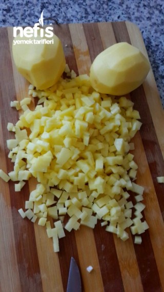 Kremalı Patates Ve Kiyma Çorbası