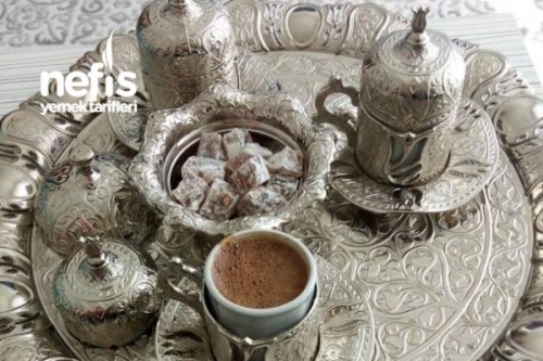 Sütlü Köpüklü Türk Kahvesi Nefis Yemek Tarifleri