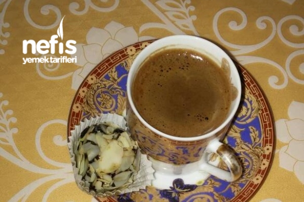 Köpüklü Türk Kahvesi Nefis Yemek Tarifleri 1000995