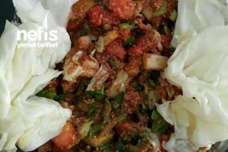 Bulgur Salatası (Haşlanmış Lahanayla Sarılıp Yenilen) Tarifi