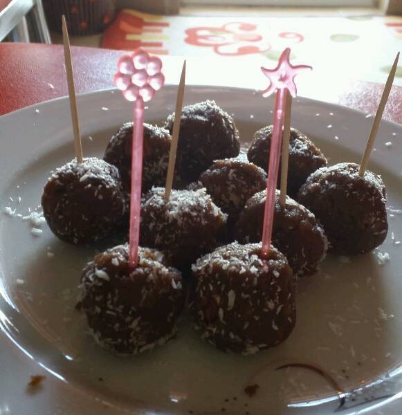 Ev Yapımı Nutelladan Bayat Kek Topları Nefis Yemek Tarifleri