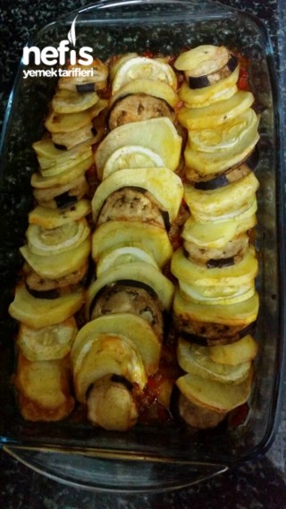 Fırında Patlıcan Kabak Patates