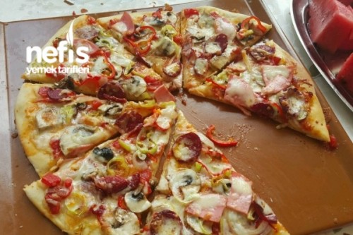Karışık Pizza Hazırdan Daha Lezzetli Tarifi