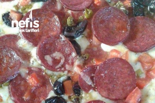 Kolay Pizza Gözde Nur Yörük Nefis Yemek Tarifleri
