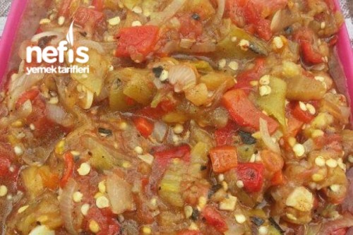 Piknik Salatası (Közlenmiş Sebzelerle) Tarifi