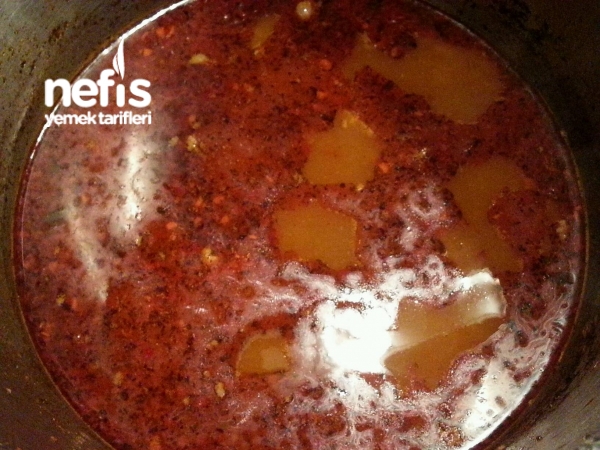 Sarımsaklı Kırmızı Et Çorbası Nefis Yemek Tarifleri