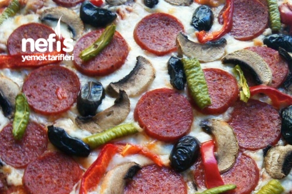 Bazlama Ekmeğinden Pizza Tarifi Nefis Yemek Tarifleri