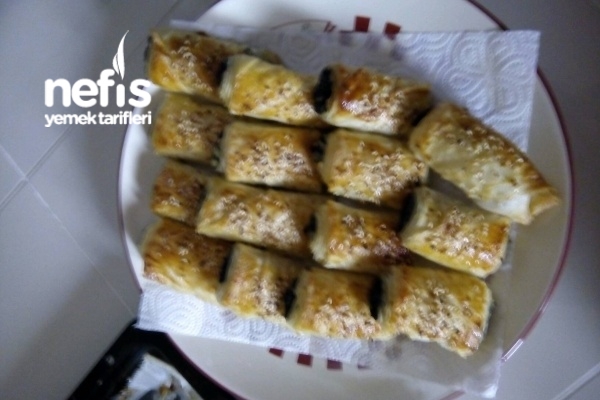 Ispanaklı Peynirli Rulo Börek