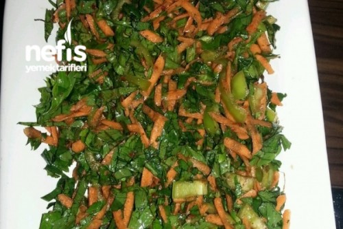 Kereviz Yaprağı Salatası Tarifi
