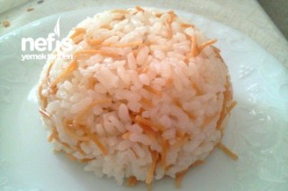 Şehriyeli Pirinç Pilavı Tarifi