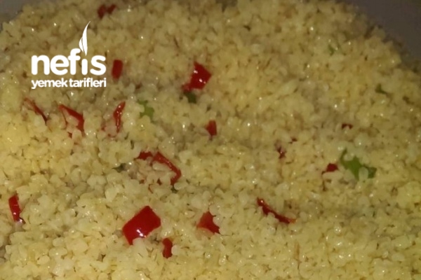 İki Renkli Süzme Bulgur Pilavı