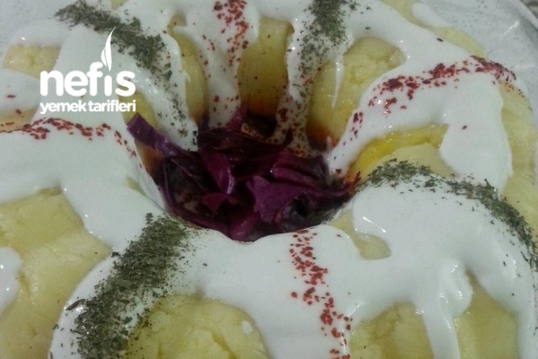Kek Kalıbında Patates Salatası Nefis Yemek Tarifleri 1185586