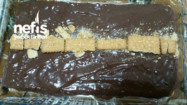 Bisküvili Üçgen Pasta Nefis Yemek Tarifleri
