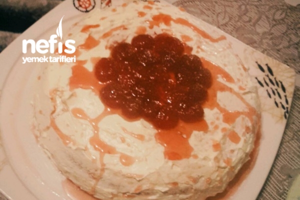Çilek Reçelli Pastam Nefis Yemek Tarifleri