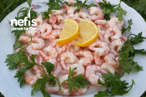 Karides ve tavuk ve karides ile diğer tarifleri ile salata Karides ve tavuk ve karides ile diğer tarifleri ile salata