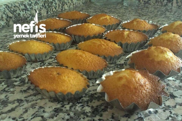 Kolay Kağıtlı Pasta Nefis Yemek Tarifleri