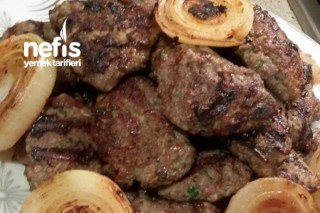 Balkan Köftesi (Göçmen Köftesi) Tarifi