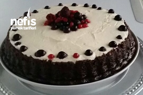 Meyveli Kremalı Islak Kek Nefis Yemek Tarifleri