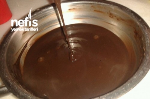 Çikolata Sos Yapımı Nefis Yemek Tarifleri 1226845