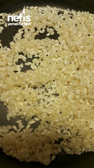 Garnitürlü Pirinç Pilavi