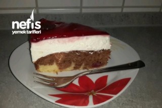 Kırmızı Başlıklı Kız Pastası (Rotkäppchen Torte) Tarifi